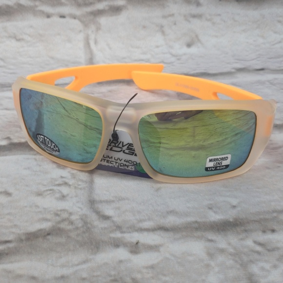 Drivers Edge Other - Drivers Edge Soft Touch  Sunglasses